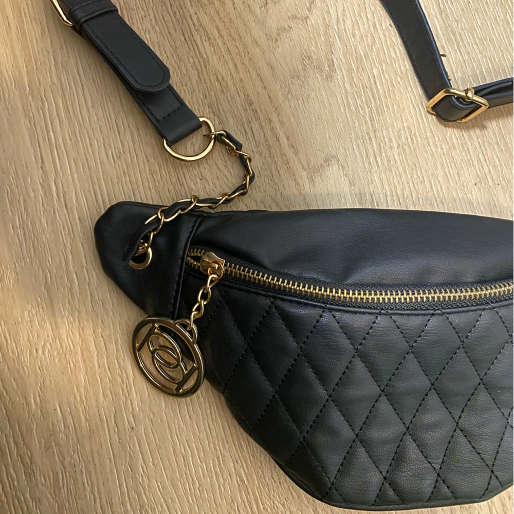 Babe bum bag, black, only used once